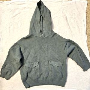 Zara hooded green sweater with pockets. Toddler size 3-4 yrs.